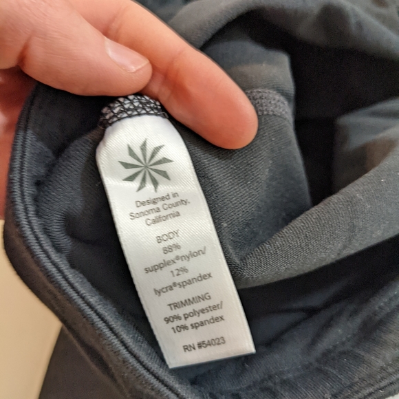 Athleta Womens Medium Leggings Yoga Pants Athleticwear Back Pocket - Picture 3 of 7